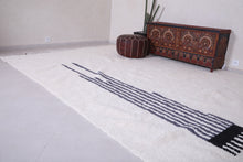 Custom white wool Moroccan handmade rug - Minimalist elegance