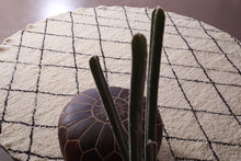 Round handmade rug – Custom rounded berber design