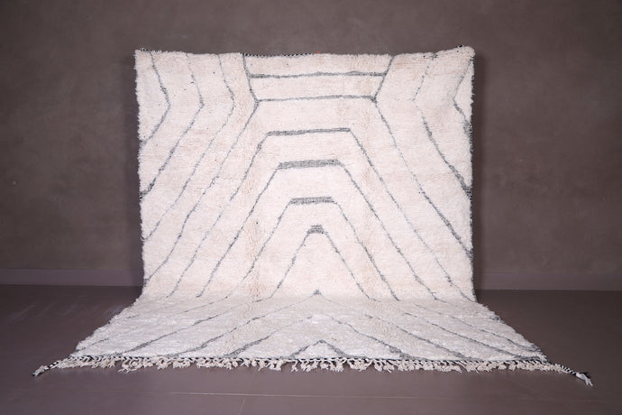 Handmade Ivory Berber Rug - Moroccan Wool Carpet with Chevron Design
