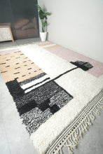 Custom handmade rug - Berber Moroccan azilal carpet