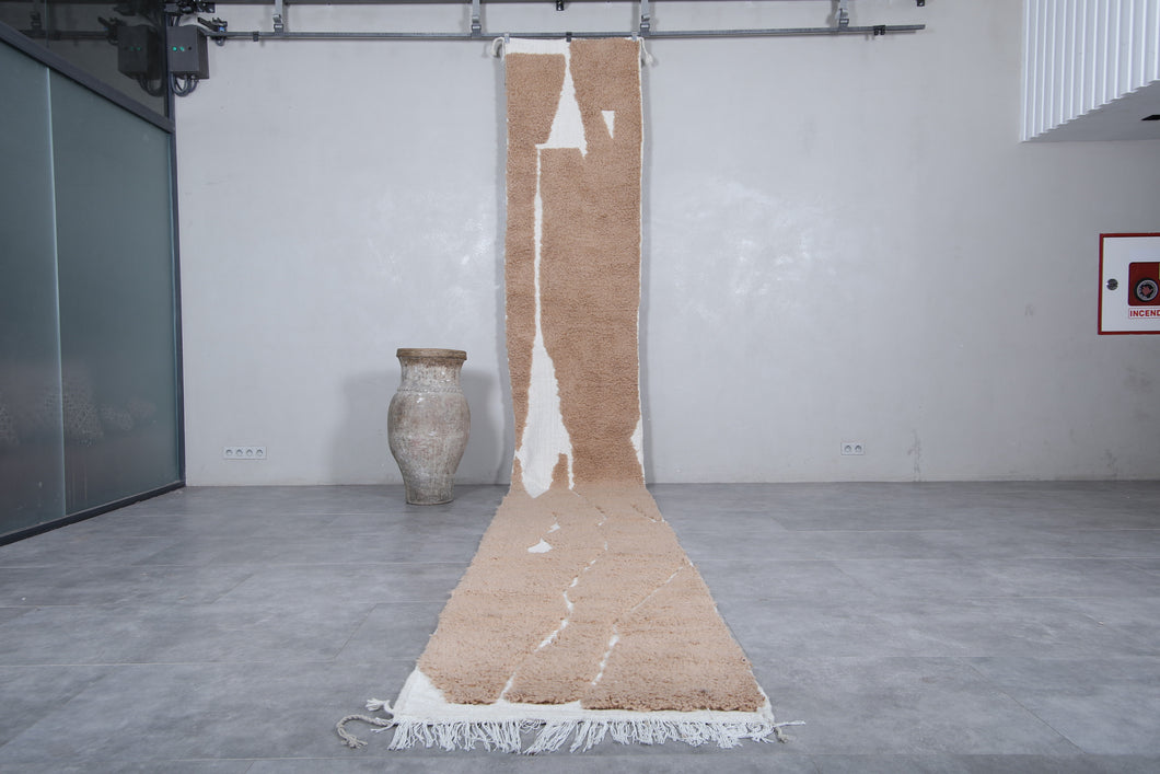 Custom Moroccan runner rug - Beige and white wool rug