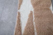Custom Moroccan runner rug - Beige and white wool rug