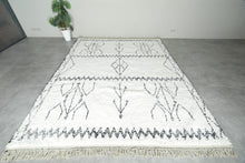 White beni ourain rug with black geometric design - Custom size