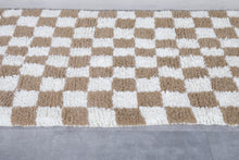 Beige & cream checkered custom Moroccan rug - Elegant and versatile