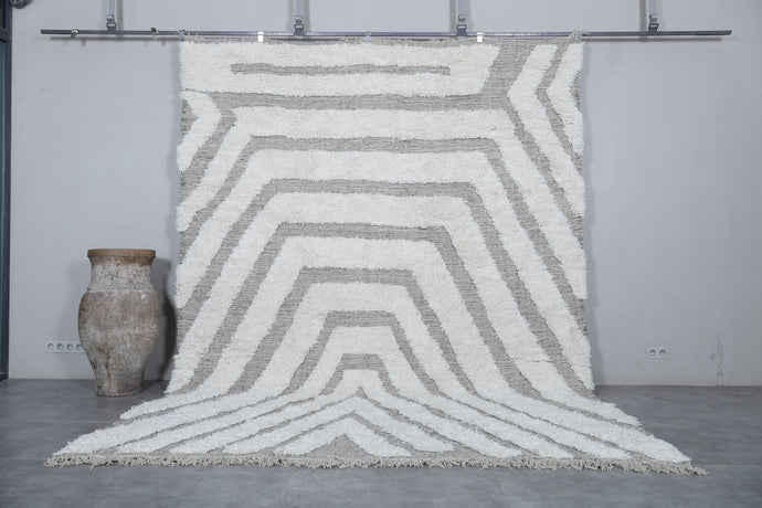 Modern Geometric Wool Rug - Handwoven Moroccan Craft