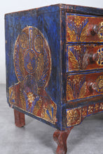 Vintage Moroccan chest  H 22.4 inches x W 35 inches x D 17.3 inches