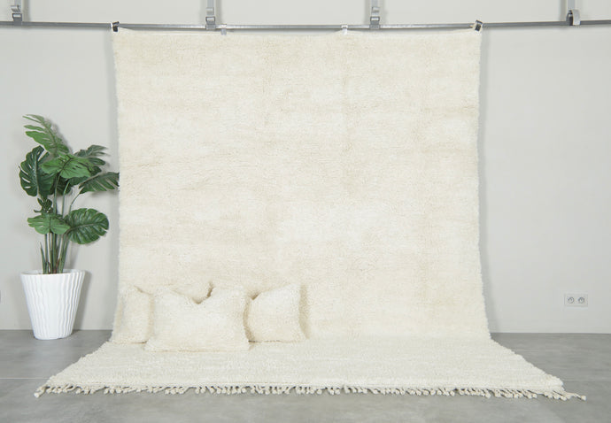 Custom Handmade Moroccan Shaggy Rug with 3 Matching Pillows