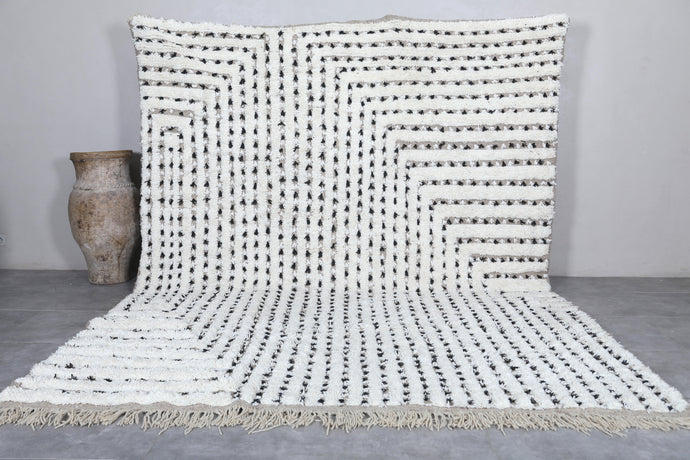 Handcrafted Moroccan Wool Rug - Striped Geometric Design