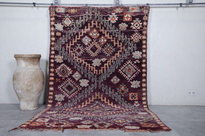 Handmade Moroccan Rug - 5.8 x 9.9 ft | Luxurious Vintage Design