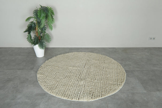 Soft Woven Round Rug – Handcrafted Textured Cotton Blend