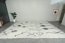 Custom Beni Ourain Rug – Handmade Black & White Moroccan Wool Carpet