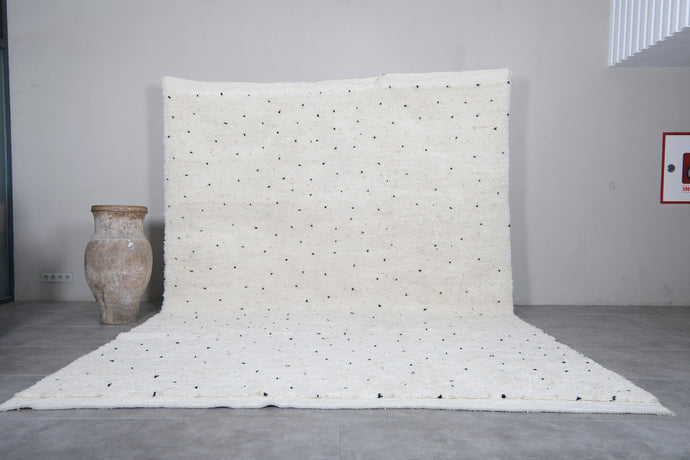 Modern Moroccan Berber Rug - Minimalist Handwoven Wool Carpet