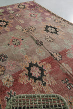 Handmade pink floral wool moroccan rug 6x9 feet - Vintage boho rug -
