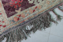 Vintage berber moroccan rug 6.3 x 10.2 feet - Handmade moroccan wool area rug in Plum