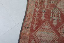 Vintage moroccan runner rug 6.2 x 9 feet  - Handmade berber wool -