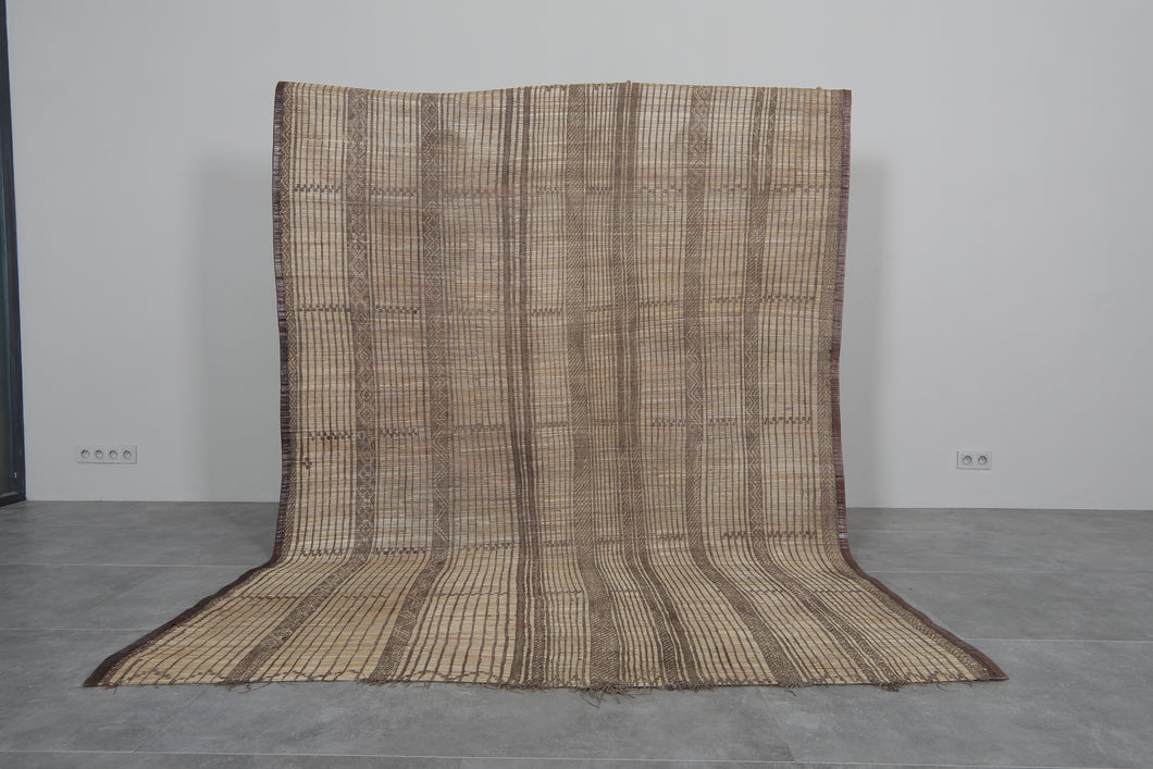 Tuareg rug 6.6 X 9.1 Feet