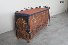 Vintage Moroccan chest H 24.4 inches x W 48.4 inches x D 14.3 inches