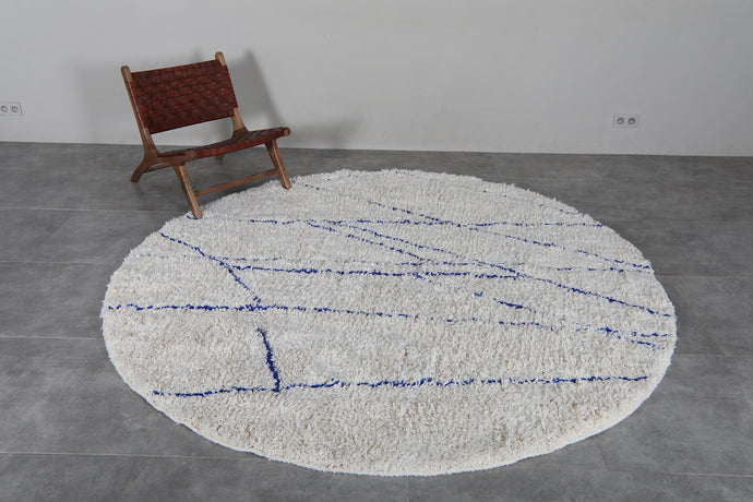Custom Round Minimalist Rug – Handwoven Ivory & Blue Moroccan Carpet