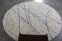 Custom Round Minimalist Rug – Handwoven Ivory & Blue Moroccan Carpet