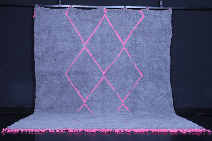 Grey Wool Rug with Pink Diamond Pattern - Handmade Berber Carpet