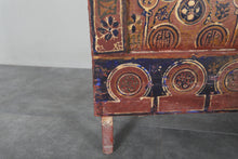 Vintage Moroccan chest H 22.4 inches x W 50.3 inches x D 11.8 inches
