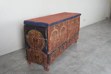 Vintage Moroccan chest H 24.4 inches x W 48.4 inches x D 14.3 inches
