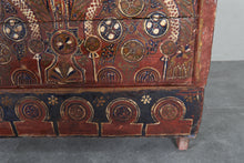 Vintage Moroccan chest H 21.2 inches x W 52.3 inches x D 12.2 inches
