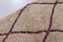 Moroccan beni ourain runner - Custom beige rug with diamond pattern