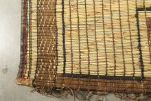 Tuareg rug - Bold linear cross pattern in beige & brown - 11.7 ft X 16.8 ft