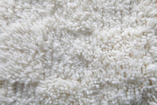 Custom cream wool area rug - Handwoven minimalist design
