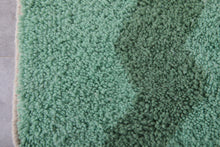Custom green zigzag wool rug - Handwoven modern Moroccan style
