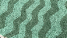 Custom green zigzag wool rug - Handwoven modern Moroccan style