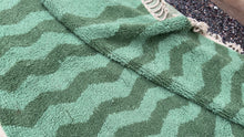 Custom green zigzag wool rug - Handwoven modern Moroccan style