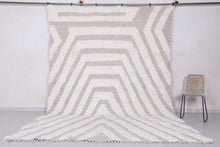 Custom modern Moroccan wool rug - Cream & beige geometric