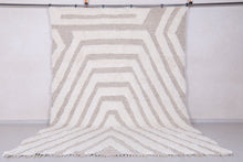 Custom modern Moroccan wool rug - Cream & beige geometric