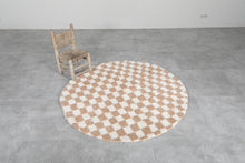 Round Moroccan rug - Handmade beige checkered wool carpet