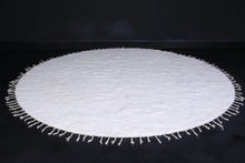 Elegant Moroccan round rug - Handmade white rug with tassels