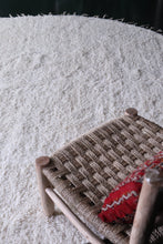 Elegant Moroccan round rug - Handmade white rug with tassels