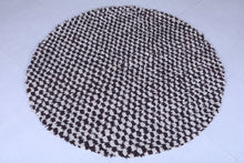 Moroccan round rug - Brown checkered berber design