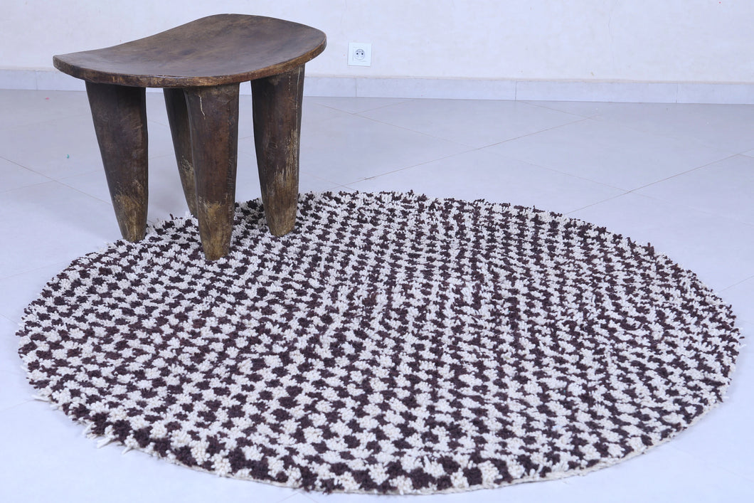 Moroccan round rug - Brown checkered berber design