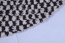 Moroccan round rug - Brown checkered berber design