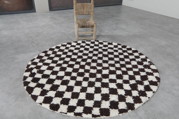 Handmade Moroccan round rug - Checkered pattern