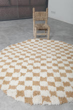 Moroccan round checkered rug - Handmade beige & white wool carpet