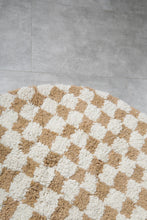 Moroccan round checkered rug - Handmade beige & white wool carpet
