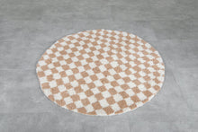 Round Moroccan rug - Handmade beige checkered wool carpet