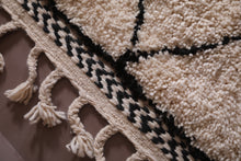 Moroccan berber carpet - Beni ourain custom rug