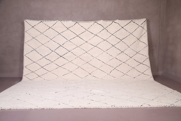 Moroccan Diamond Grid Wool Rug - Handwoven Elegance