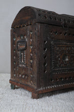 Vintage Moroccan chest H 23.2 inches x W 19.4 inches x D 13.9 inches