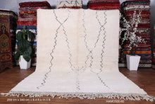 Handmade Moroccan rug - Custom berber carpet